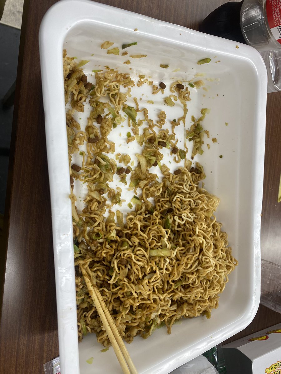 entei_0324's tweet photo. ペヤングペタマックスチャレンジ失敗😔
まるか食品さんごちそうさまでした！ https://t.co/NjQFaKYjtN