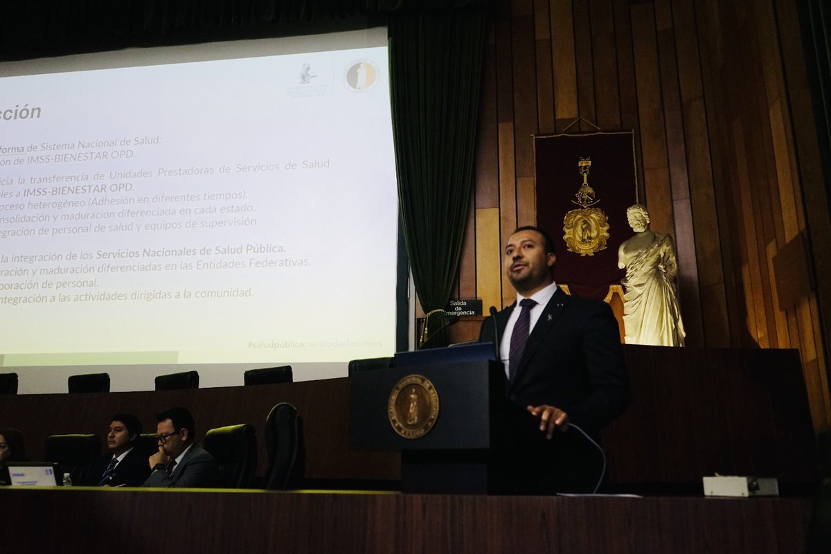 edw_bv86's tweet photo. Fue un honor para mí participar en este importante panel de expertos y regresar a mis orígenes para hablar de los Sistemas de Salud y la implementación de la última reforma. 
Agradecido infinitamente con la Sociedad Mexicana de Salud Pública A.C. por esta oportunidad. 
Gracias!!! https://t.co/9pi3kbGOly