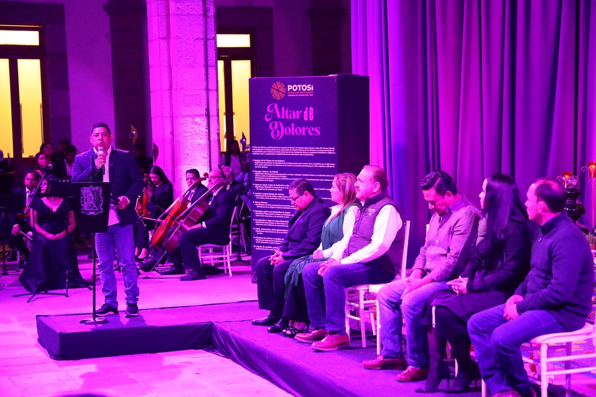 CGE_SLP's tweet photo. 👉🏻 🟣 Este miércoles, el Contralor General, @SergioArturoAM, acompañó al Gobernador del Estado, Ricardo Gallardo Cardona @RGC_Mx, al evento de inauguración del Altar de Dolores en Palacio de Gobierno, previo al inicio de Semana Santa. 🌿 ✝️
#CGESLP #ElGobiernoMeApoya https://t.co/MBdoKltiJ5