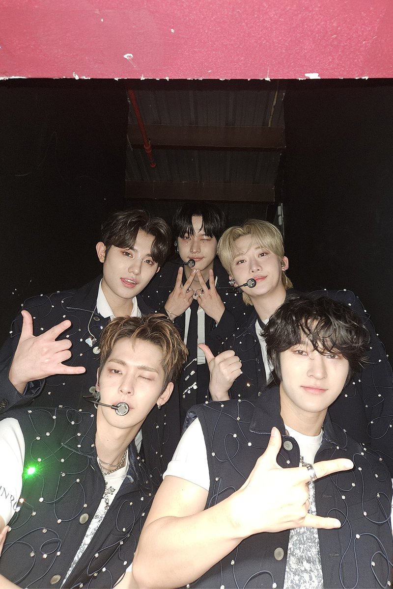 [#Photo/📷]

250409 OnlyOneOf CONCERT IN NORTH AMERICA [OurOnlyOdyssey], Houston

#OnlyOneOf #온리원오브