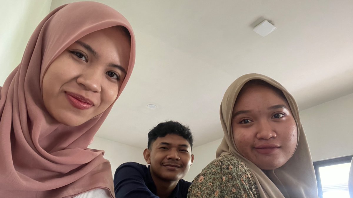 lightshe_'s tweet photo. Trio ketcehh ceunah🙏🏻⚡️ https://t.co/p0fB9YyBjj