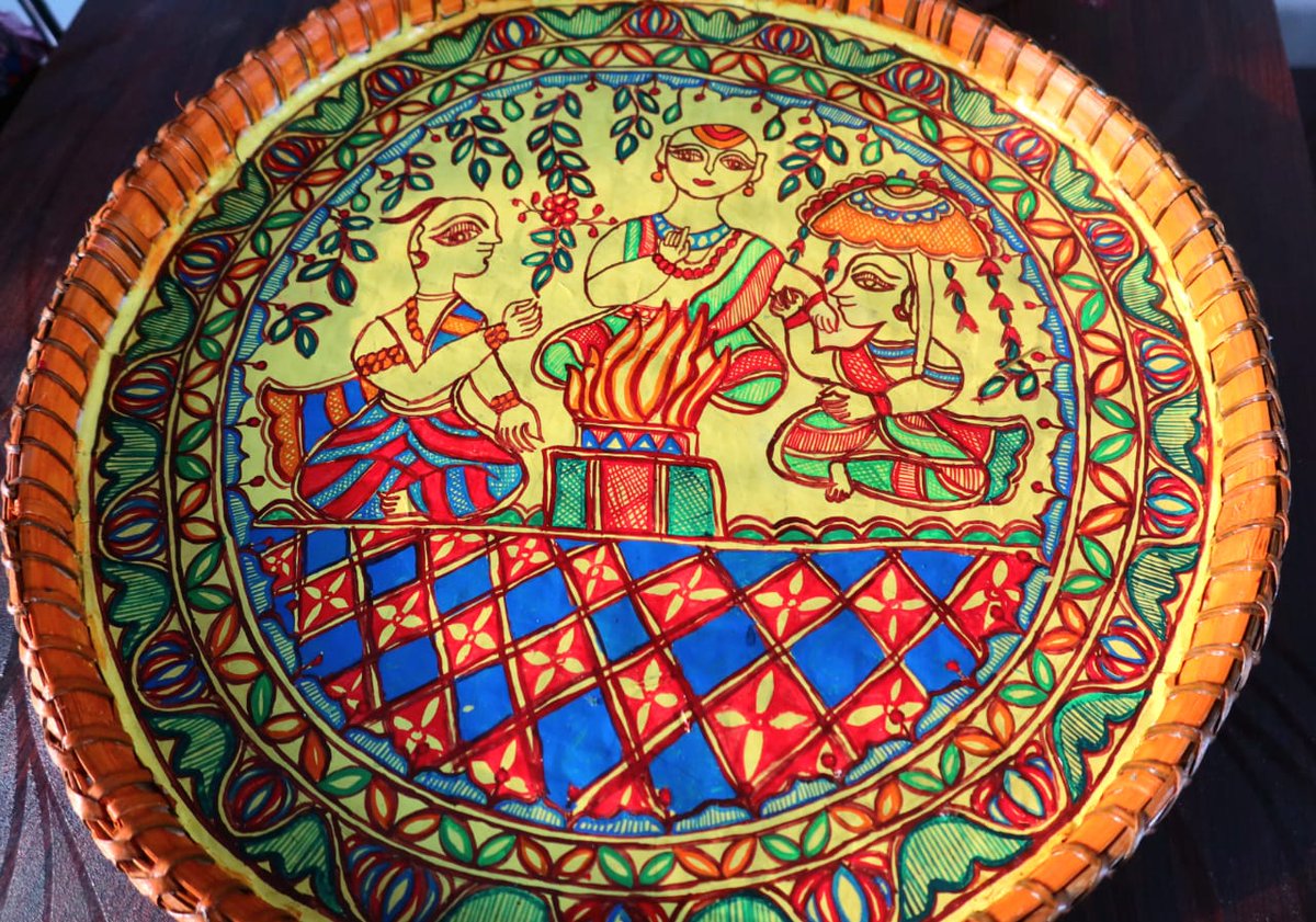 mithilakritihub's tweet photo. 🕉Jenau Special ( Thread Ceremony Special)🕉
👉Dagra/ sup with beautiful theme of mithilaart.
👉Creativity and designed by our team.
#threadceremony #mithilaculture #mithilatradition #mithilanchal #jenau #upnayan
#handpaintedart #mithilapainting #mithilaart #everyone https://t.co/Hw2udiybzT