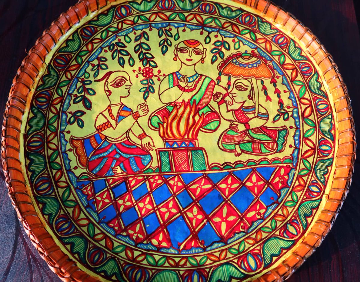 mithilakritihub's tweet photo. 🕉Jenau Special ( Thread Ceremony Special)🕉
👉Dagra/ sup with beautiful theme of mithilaart.
👉Creativity and designed by our team.
#threadceremony #mithilaculture #mithilatradition #mithilanchal #jenau #upnayan
#handpaintedart #mithilapainting #mithilaart #everyone https://t.co/Hw2udiybzT