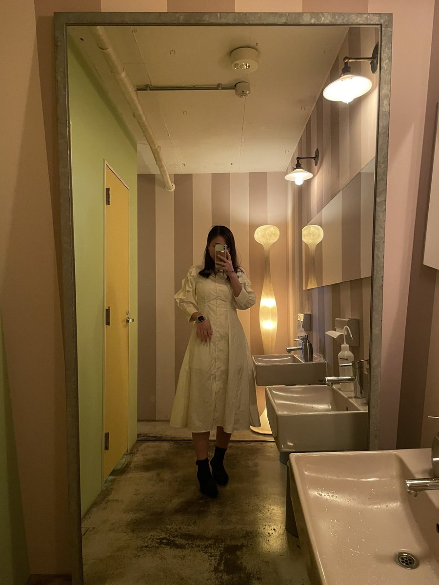 こんにちは🐶
最近はバイト三昧！！
社会人やだなあと思いながら働いてます(´･ω･`)