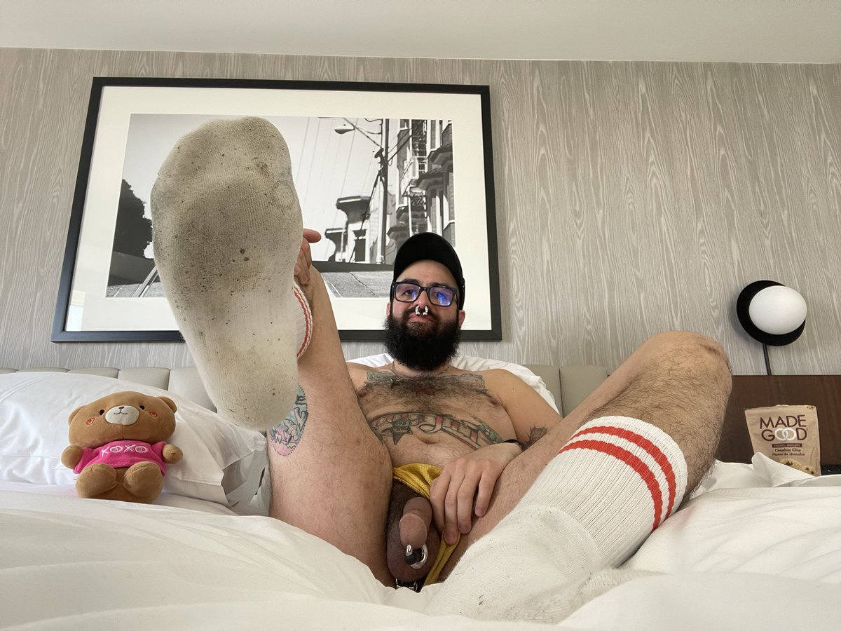 cmh_ff's tweet image. Tomorrow, Thursday April 10th, is the next Code Red #FF night @SpaXSTO. It’s not a private party so bring your hands and holes, and those of your #FFriends for some #FFun times. I’ll be around the bar 8-9, then 9 pm on sling room 905 will be open for any Fist Pigs ready to play!