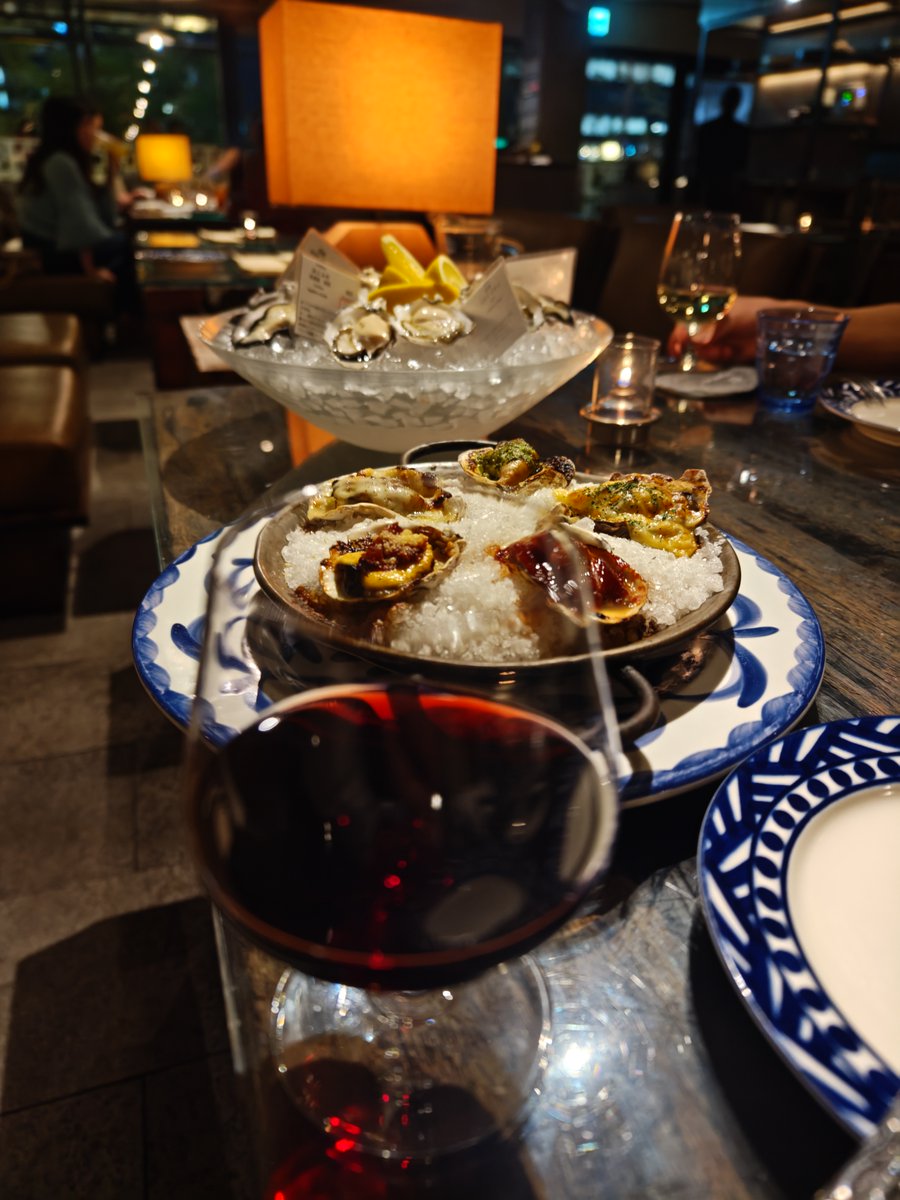 Surf_0185's tweet photo. Oyster&Steak
Daliguadalupe Terrace House (#ダリグアダルーペ)
全国からの #生牡蛎 が美味しいって事で伺いました!
https://t.co/4JVOmYwP4w
#edistortion
#daliguadalupeterracehouse
#ダリグダルーペテラスハウス
#生牡蠣 #焼牡蠣 #テレビ塔
#おしゃれディナー https://t.co/fpTSSdrdsd