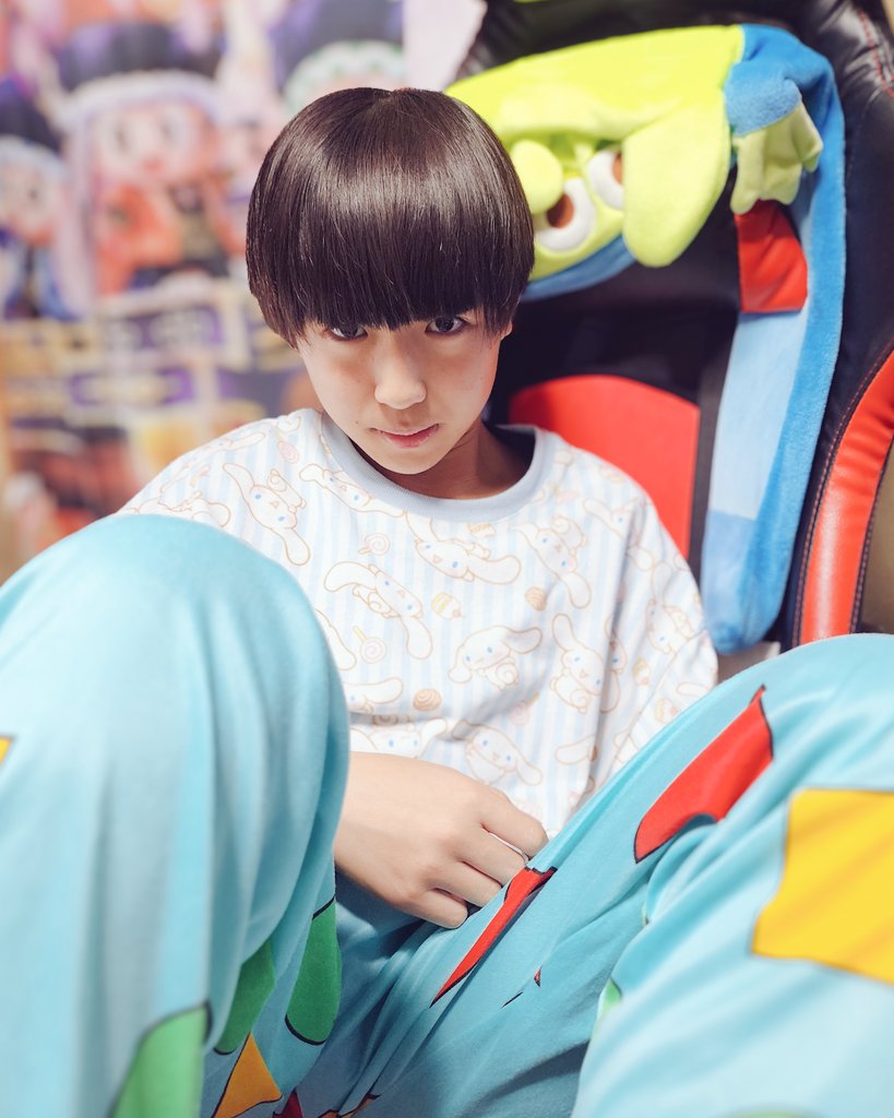 rentchannel's tweet photo. ついに中学校生活が始まったれんと☺️

なにやら中学生ライバーとしてミクチャ復帰するらしい！？㊙️

引き続き、フォトナのチャンネルとれおいちゃんねるもよろしくお願いします✅️

【寸劇】もうお兄ちゃんなんていらない！れんとお兄ちゃん総集編
https://t.co/mOwh56l5I1 https://t.co/9XxdNtM2Ks