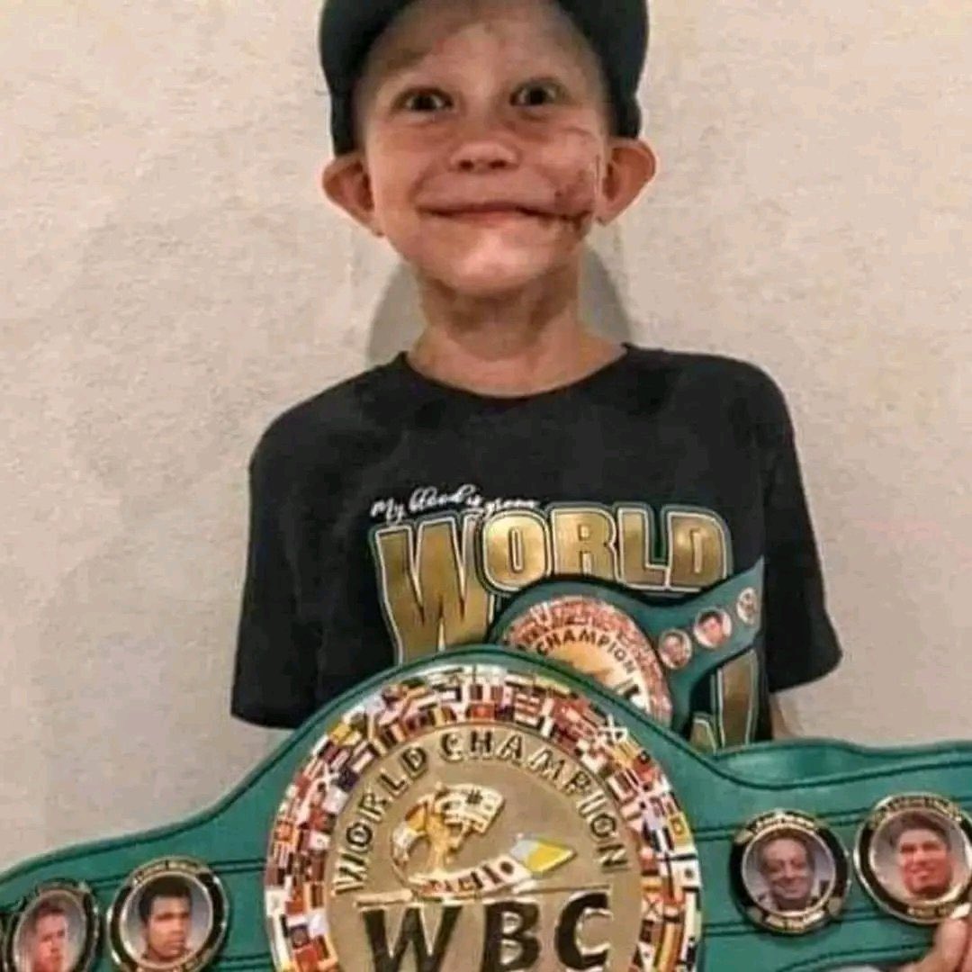 i_amHafiz's tweet photo. 6. Bridget Walker, a young boy, heroically saved his sister from a German shepherd, getting 90 stitches.

He said, "If anyone has to die, it would be me, I am the big brother." The World Boxing Council honored him as a world champion, recognizing him as the best fighter for a day. Respect.