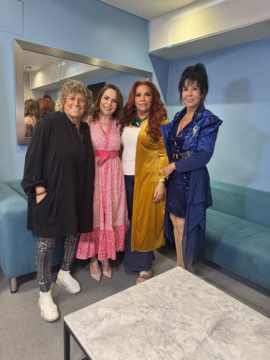 Ana María Alvarado tweet media