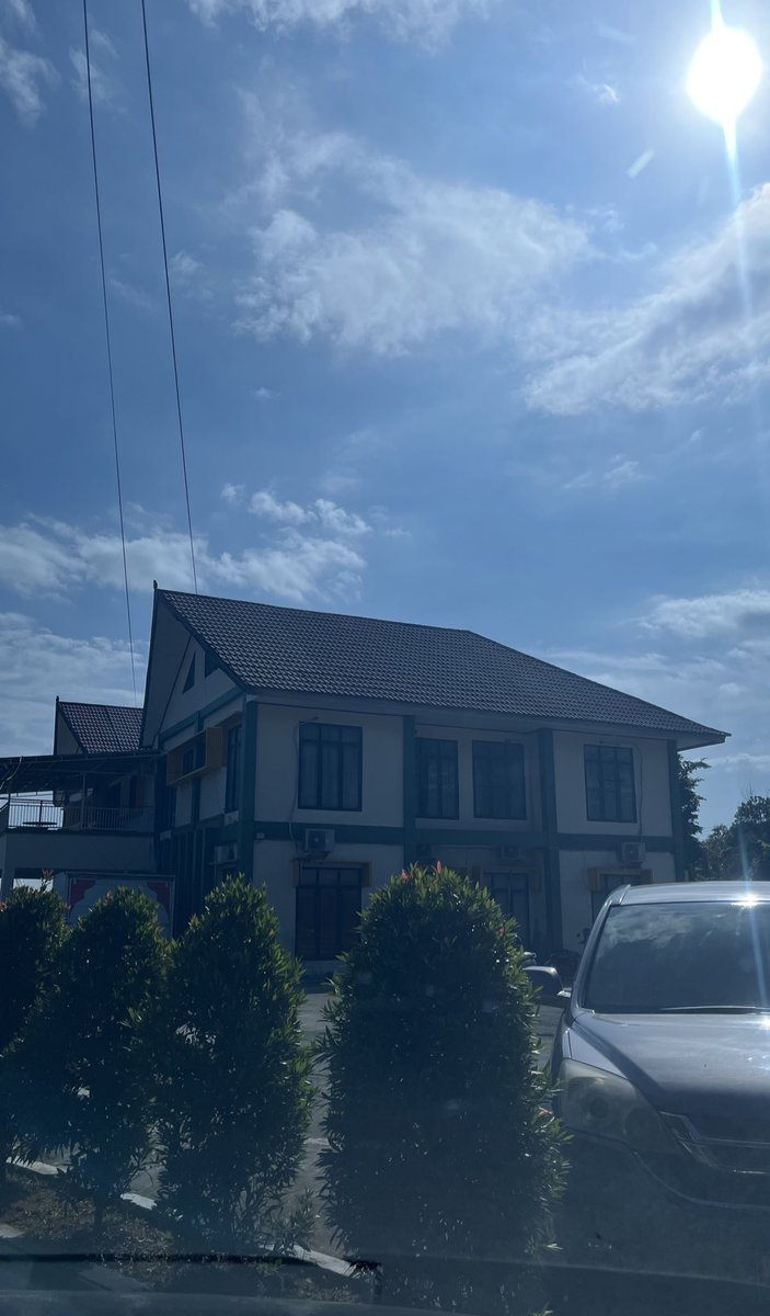 fitrayeah12's tweet photo. panas bgt cok ngampus https://t.co/PTB2zD9hSb