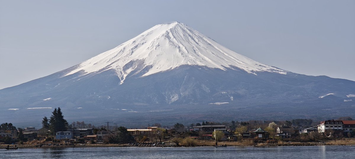 mike__hutton's tweet image. Lucky enough to visit Mount Fuji on a beautiful clear day!