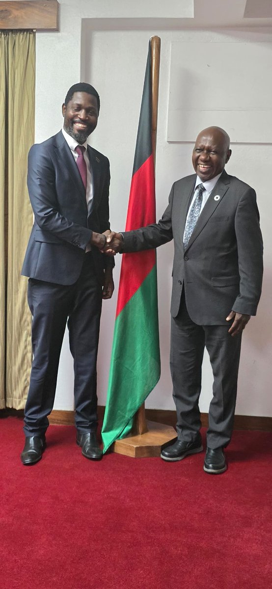 FAOMalawi's tweet photo. FAO Rep a.i in Malawi, @BabaganaAhmadu &amp; Min. of Natural Resources &amp; Climate Change, Hon Owen Chomanika discussed strengthening  collaboration towards @MalawiGovt 's vision of combating degradation of  natural resources through #Sustainable land, water &amp; fisheries management. https://t.co/09MZKxiojl