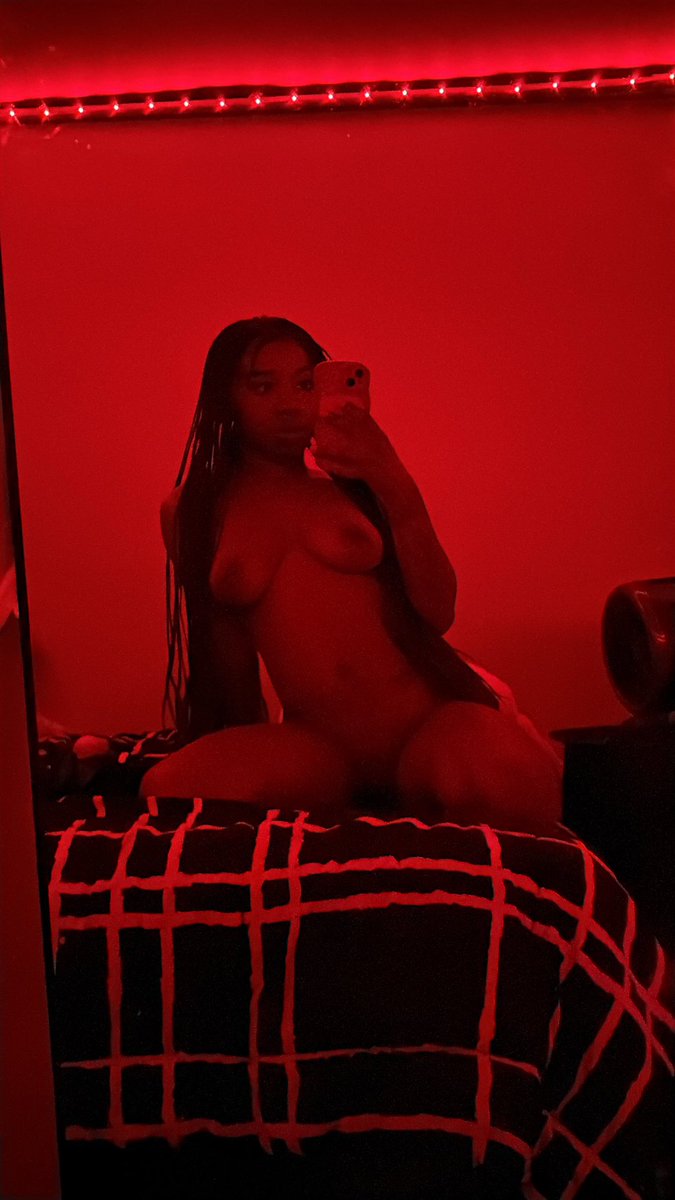 Goddessscy's tweet photo. 40% off my onlyfans right now for the next 10 days for my next 10 subscribers so why wait?? Click the link and message me for a spicy pic🤭 https://t.co/0qXFV6W92L
.
.
.
.
#onlyfanspromo #onlyfans #cheapcontent #newcontent #content #ebony #petite #nsfwtwt https://t.co/yYhQ724kiw