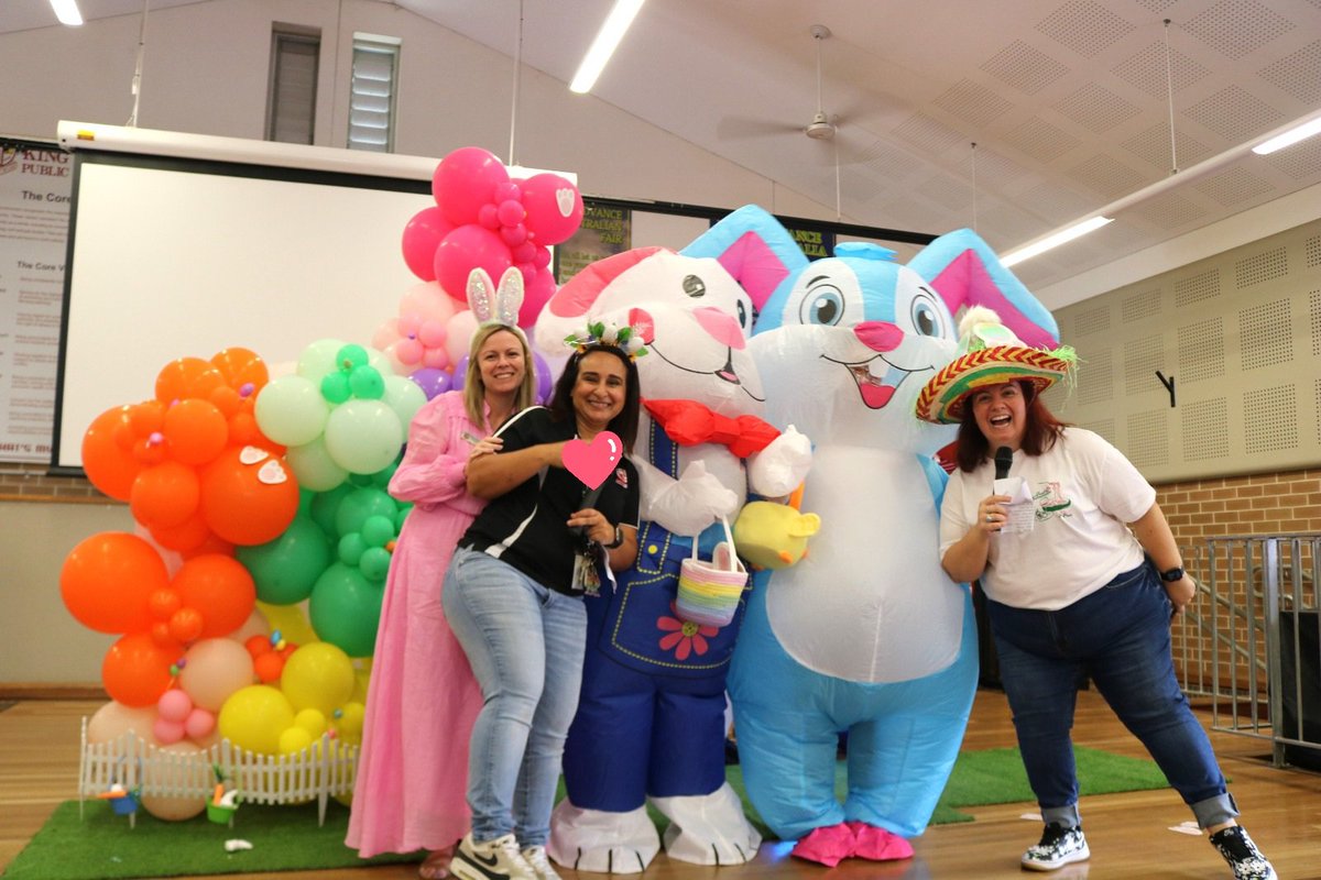 Carly Harding (@carlylharding) on Twitter photo When the end of the term is a celebration <a href="/KPPSchoo/">King Park P.S</a> and your staff take it to the next level. One of the many reasons I love coming to work everyone day. #loveyourhive When the end of the term is a celebration <a href="/KPPSchoo/">King Park P.S</a> and your staff take it to the next level. One of the many reasons I love coming to work everyone day. #loveyourhive