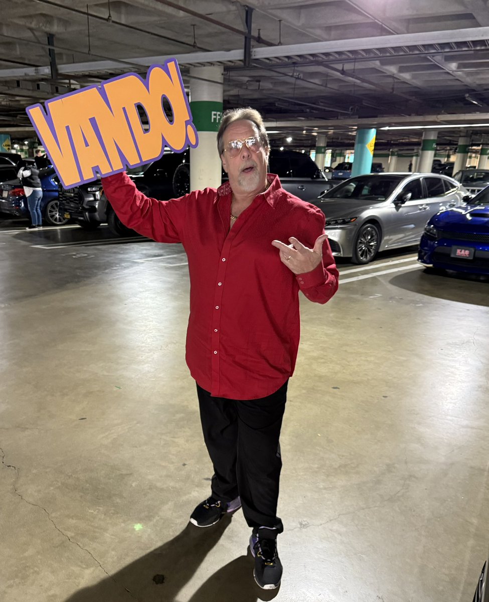 TheRealSignGuy1's tweet photo. @GoldenKnightGFX @JVando Without this man’s Energy and Defensive effort, this years Laker Squad ‘can not’ win a Chip! He’s THAT important! #Vando #NBA #Lakers https://t.co/1HAs0BcDlr