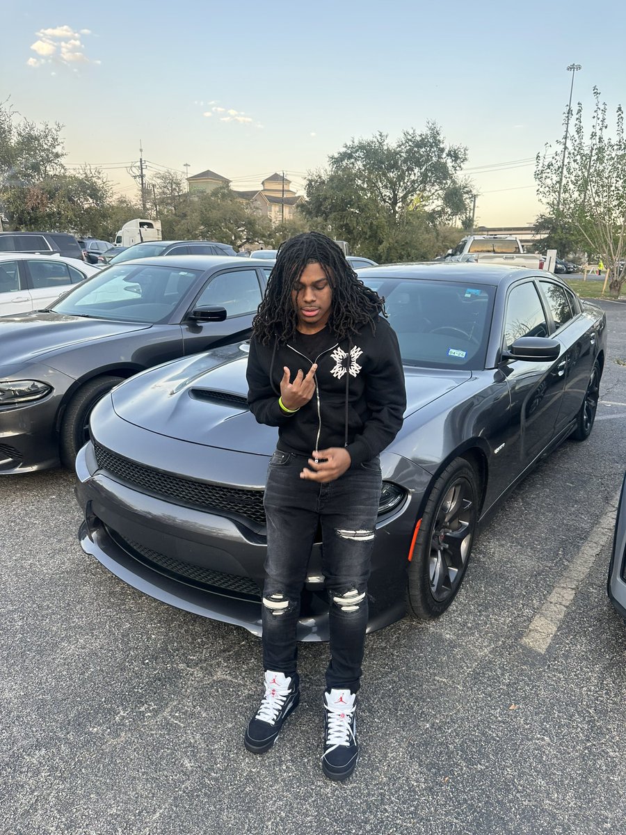 chase3x's tweet photo. Fck it put these on here I mess w yall on here yall family https://t.co/tYnz7ImLj8