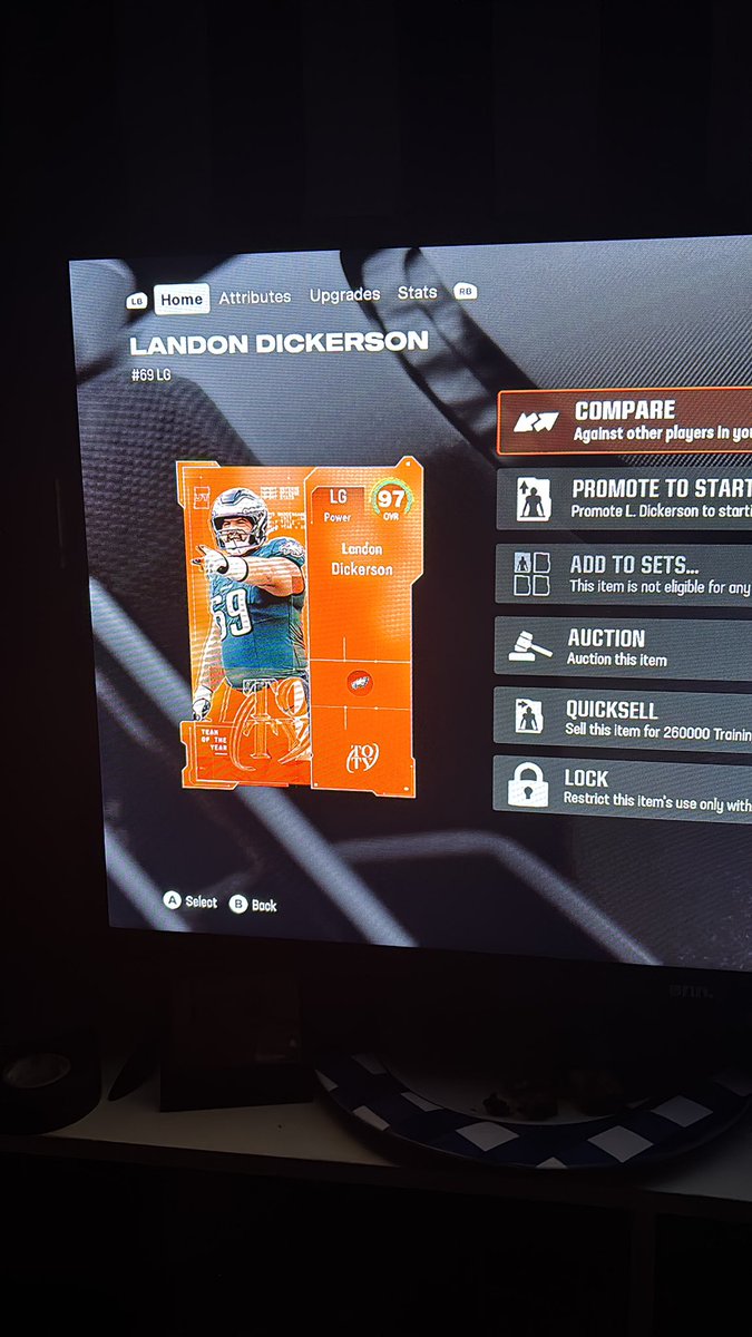 AndrewJacques77's tweet photo. @Moshimadden Felt like opening packs got this and 3 95s out of around 10 mystery packs https://t.co/ZPThhmAlc4