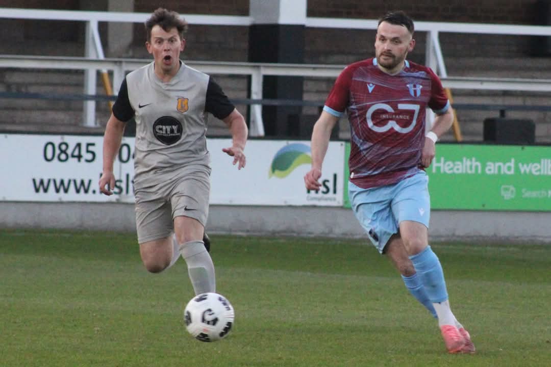 Barcud-Coch Photography (@barcudcochphoto) on Twitter photo Action from <a href="/AFC_Kempsey/">AFC Kempsey</a> 12-11 penalty shoot-out win over <a href="/Westfieldsfc1/">Westfields FC</a> in the <a href="/zzoommfullfibre/">Zzoomm</a> <a href="/HerefordshireFA/">Herefordshire FA</a> County Challenge Cup Final at Edgar Street.
🔗 facebook.com/share/p/168TN6…
<a href="/bengoddard_HT/">Ben Goddard</a> <a href="/YourHereford1/">Your Herefordshire</a> <a href="/HerefordVoice/">Hereford Voice - #HerefordNews</a> <a href="/worcesternews/">Worcester News</a> <a href="/swsportsnews/">South West Sports News</a> <a href="/bbchwsport/">BBC HW Sport</a> Action from <a href="/AFC_Kempsey/">AFC Kempsey</a> 12-11 penalty shoot-out win over <a href="/Westfieldsfc1/">Westfields FC</a> in the <a href="/zzoommfullfibre/">Zzoomm</a> <a href="/HerefordshireFA/">Herefordshire FA</a> County Challenge Cup Final at Edgar Street.
🔗 facebook.com/share/p/168TN6…
<a href="/bengoddard_HT/">Ben Goddard</a> <a href="/YourHereford1/">Your Herefordshire</a> <a href="/HerefordVoice/">Hereford Voice - #HerefordNews</a> <a href="/worcesternews/">Worcester News</a> <a href="/swsportsnews/">South West Sports News</a> <a href="/bbchwsport/">BBC HW Sport</a>