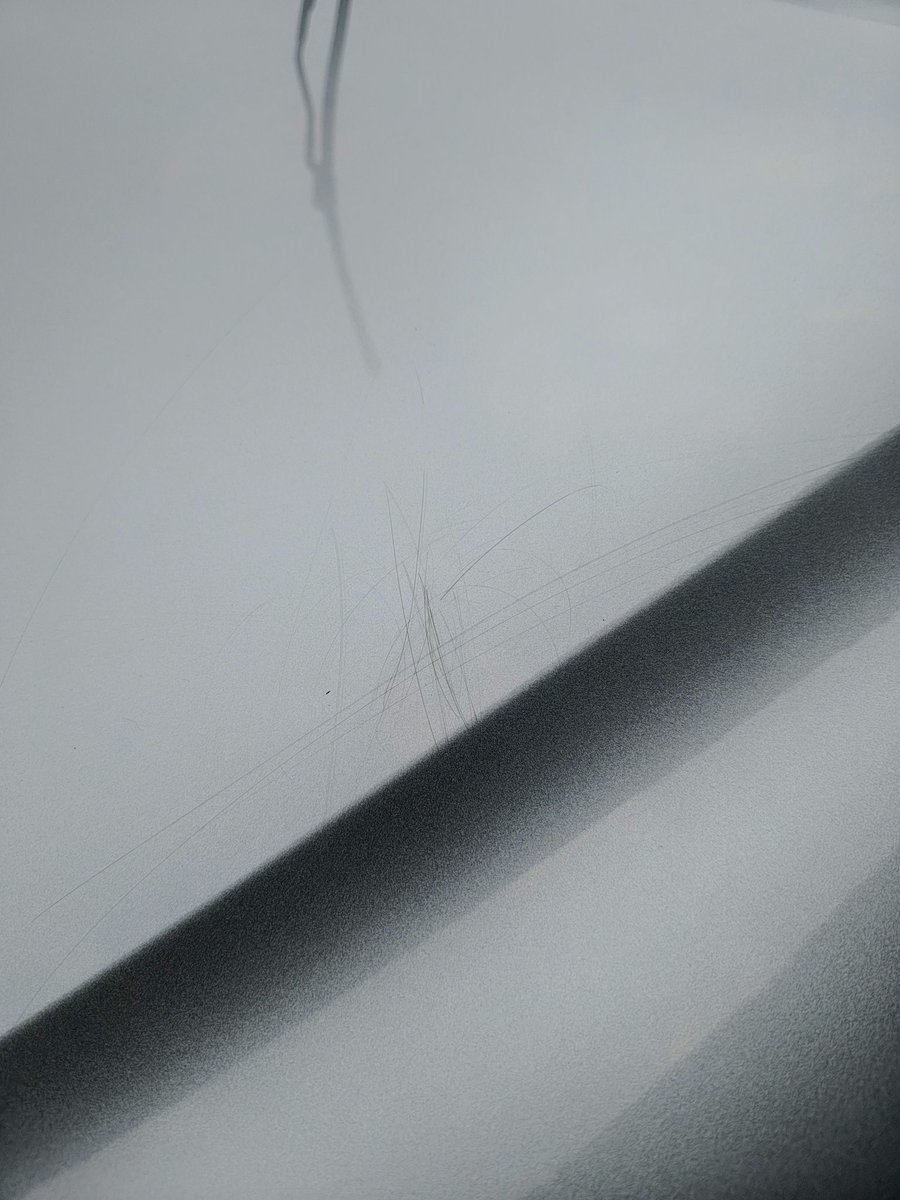 sausxna's tweet photo. Absolutely unbelievable experience with DDPM Mahindra! Dropped off my #xuv700 for a service appointment, only to get it back with a keyed bonnet. When I raised an issue, workshop team acted utterly clueless, as if it wasn't even their responsibility. @anandmahindra @MahindraRise https://t.co/s8qa7kspE8