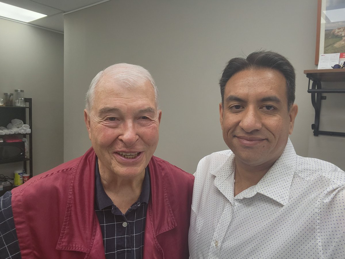 I was devastated to hear of the passing of Ralph Schiavone today - an incredible man who was very special to me and innumerable others in #Toronto .

He was my barber for 25 years and an important part of my life.

I wanted to speak a bit about our special relationship.