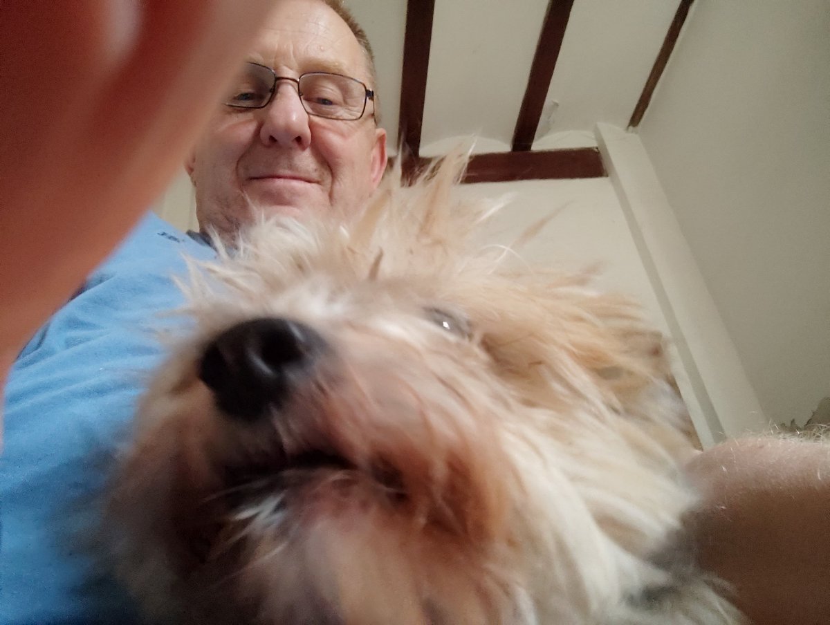 imation4430's tweet image. Buenos días #PiñaDigital. Entramos en Jueves. 10" y salgo a correr 💪.