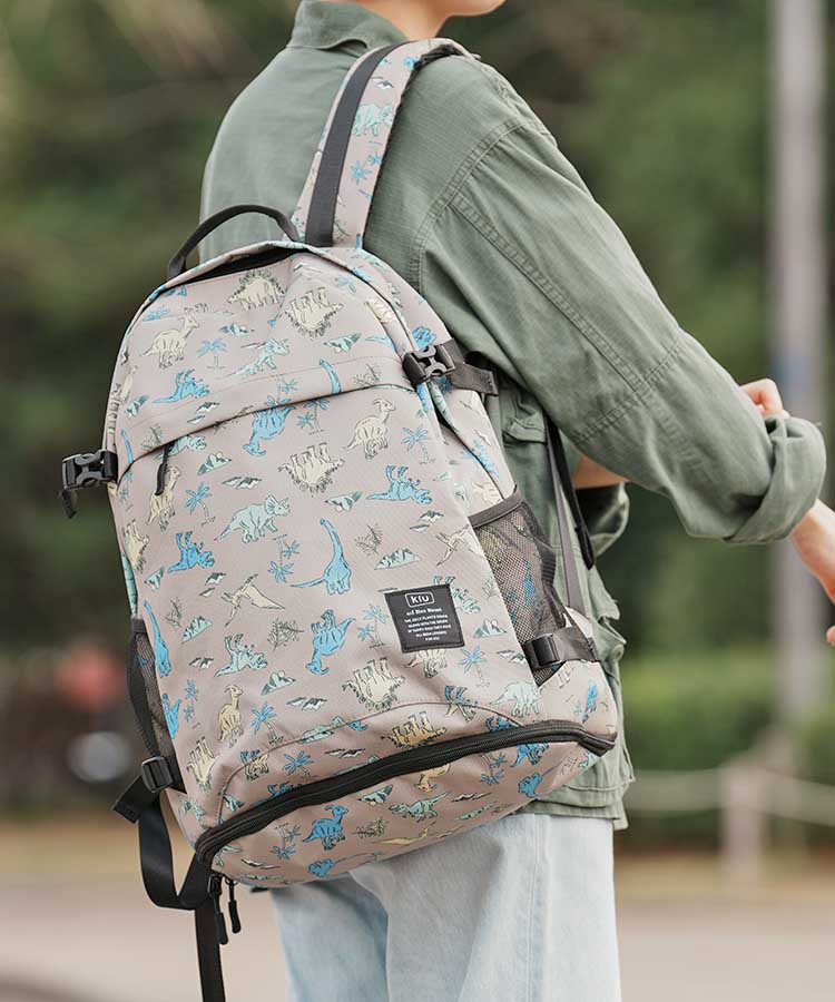恐竜柄あります?? 【KiU and BleuBleuet】KiU600Dバッグパック 