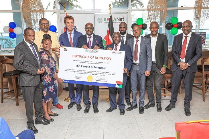 jumaf3's tweet image. In January, @KICTANet and @UKinKenya handed over 150 New Computers Mandera County to boost Digital Access through the #DigitalAccessProgramme  sokodirectory.com/2025/01/150-ne… @David_Indeje