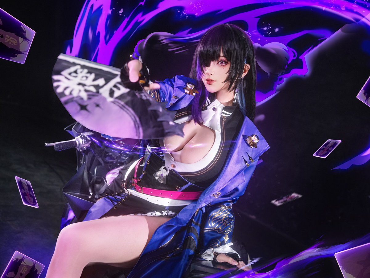 戦いに勝つだけでなく、優雅さも忘れずに〜
バイクに乗って戦う美少女たちの姿をぜひご覧ください～
https://t.co/dti3GqC2Ht

#チェイシング・カレイドライダー
#カレイド
#紫式部 https://t.co/38BmGFN0mi
