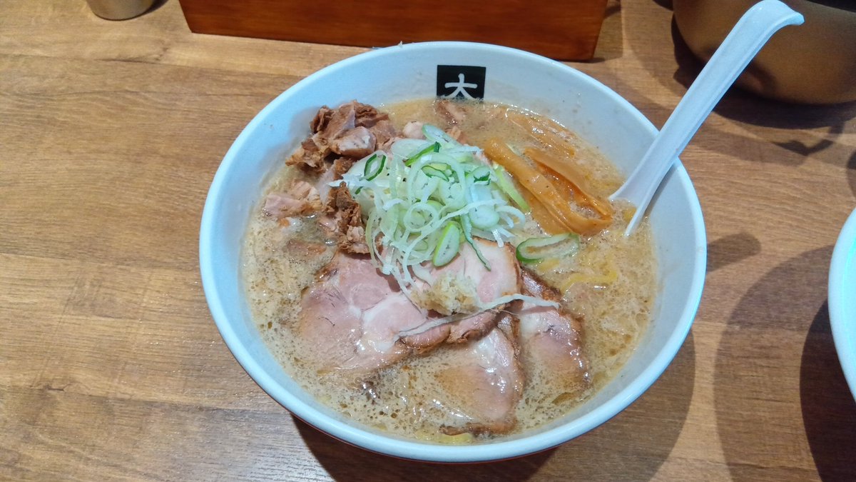 今日のランチは味噌ラーメン🍜

#ランチ
#大島
#味噌ラーメン
#船堀