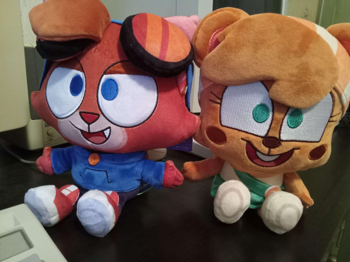 AncientPixels94's tweet photo. Meant to post this earlier, but the plush of @ajmarekart's Mitzi finally arrived https://t.co/dBEEuNzIb5