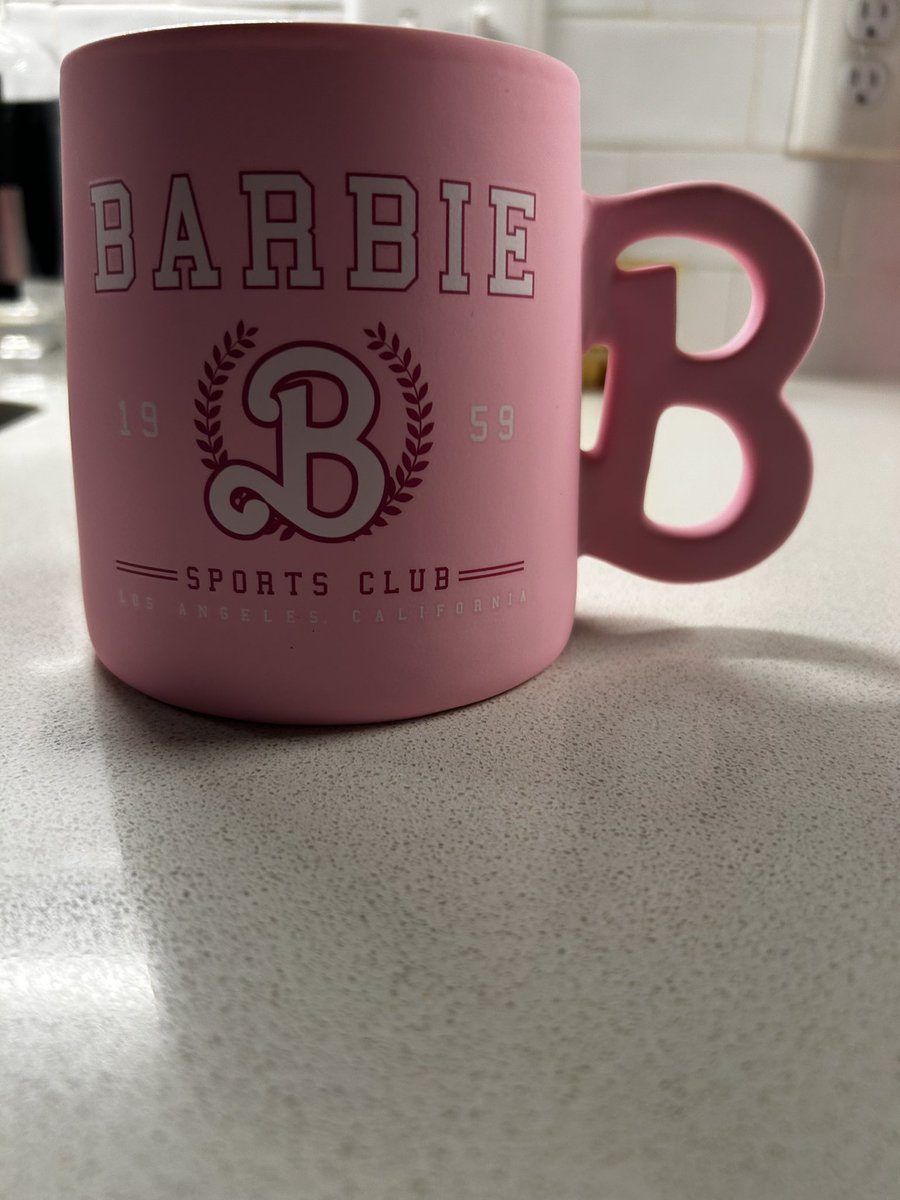 TheRealDaphanie's tweet photo. Found the cutest Barbie coffee mug ever 😍😍😍 https://t.co/VuTh4iTxYQ