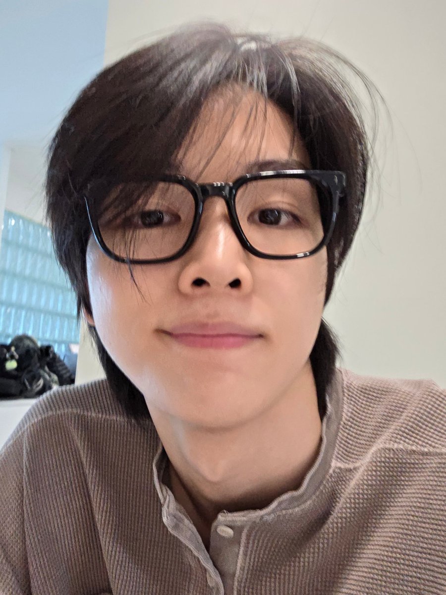 jsc_pics's tweet photo. 250410 sungchan weverse update https://t.co/qnEpQkCBAp
