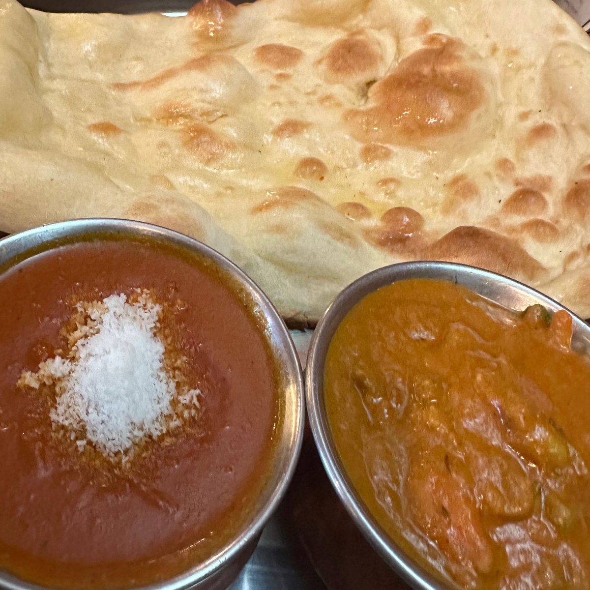 tomorou's tweet photo. 6〜7年前から利用していてめちゃくちゃ美味しかったカレー屋さんが、コロナ禍挟んで店員さんが辞めてからどんどん美味しくなくってしまった。

行く度にマズい。
ナンとか顕著に美味しくない。

人が変わるとこうも変わるのかの事例をリアル体験している。

残念すぎる。
あの味はどこへ… https://t.co/48RCfVRLwe