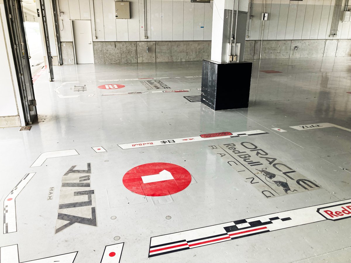 F1の片付け もようやく終わり！ …と思ったら、まだ終わってなかった 