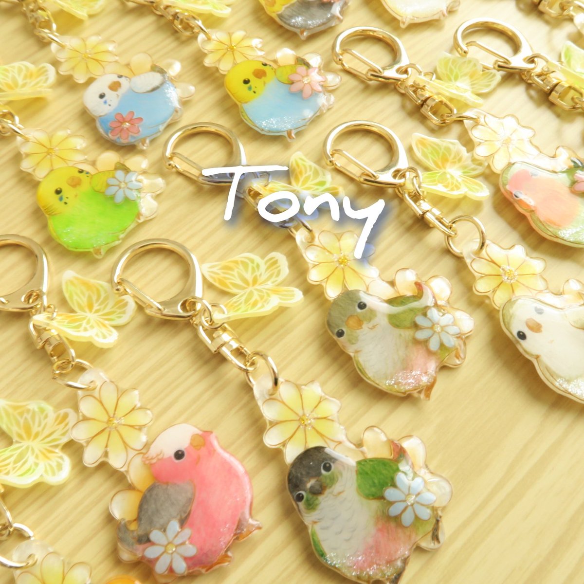 新作のキーホルダーです♡

まだギリギリまで制作頑張ります！

#鳥フェス仙台
#プラバン
#レジン