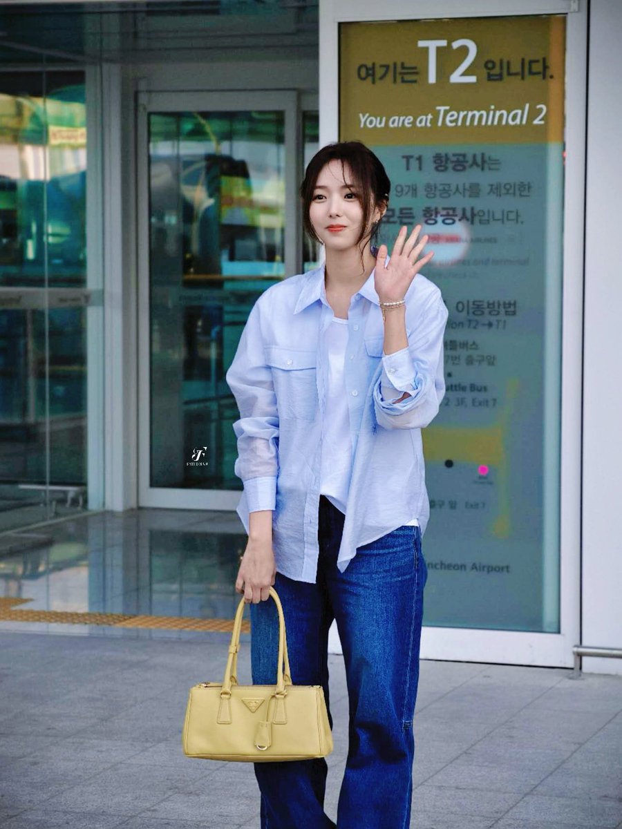 Soobin too beautiful 
#채수빈 #ChaeSooBin