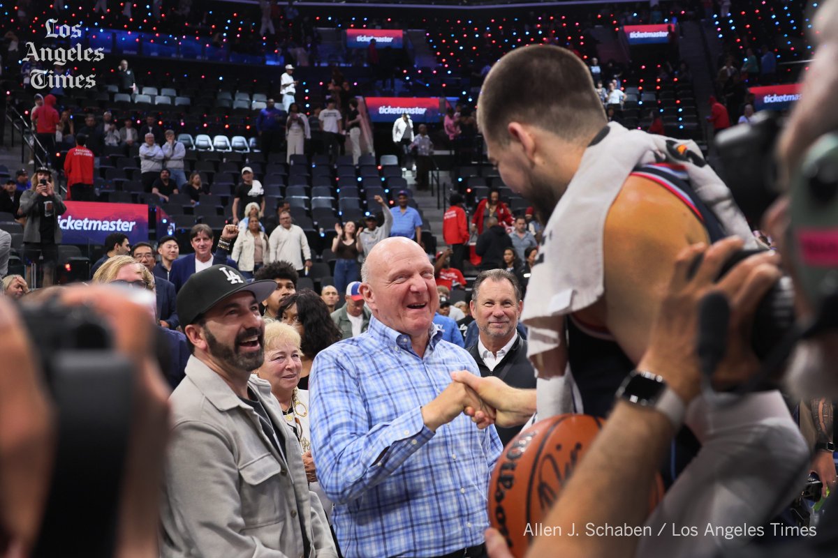 Allen J. Schaben (@alschaben) on Twitter photo Ivica Zubac delivers first triple-double as playoff-focused Clippers beat Rockets #clippers <a href="/latimessports/">L.A. Times Sports</a> <a href="/latimesphotos/">L.A. Times Photos</a> latimes.com/sports/clipper… Ivica Zubac delivers first triple-double as playoff-focused Clippers beat Rockets #clippers <a href="/latimessports/">L.A. Times Sports</a> <a href="/latimesphotos/">L.A. Times Photos</a> latimes.com/sports/clipper…