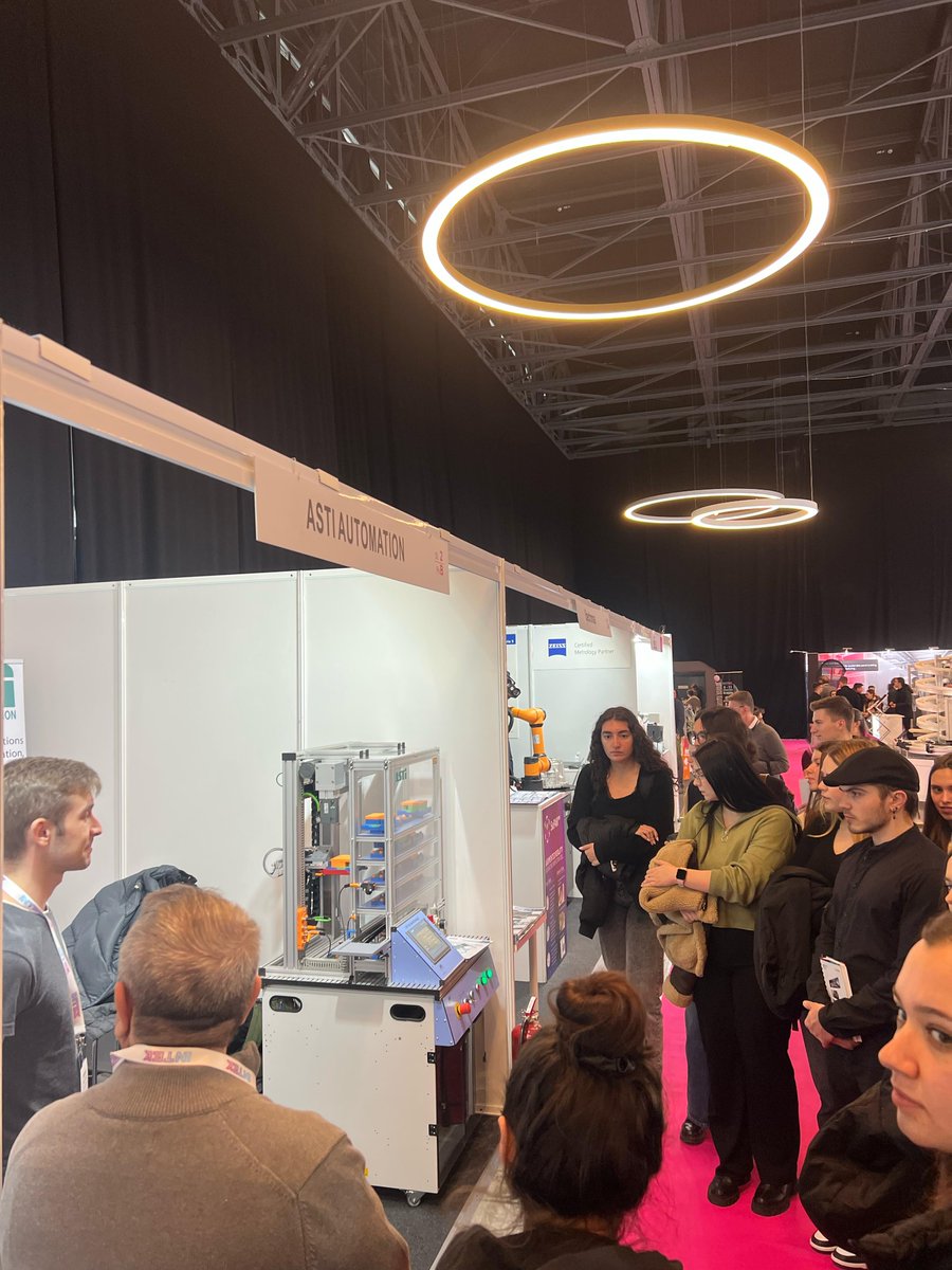 INTEK, the leading event for innovation and technology, bringing together leaders in #automation, #robotics and #digitalization is an essential platform for industrial manufacturing. The exhibition hosts innovations such as cobots, sensing systems, digital solutions and more.