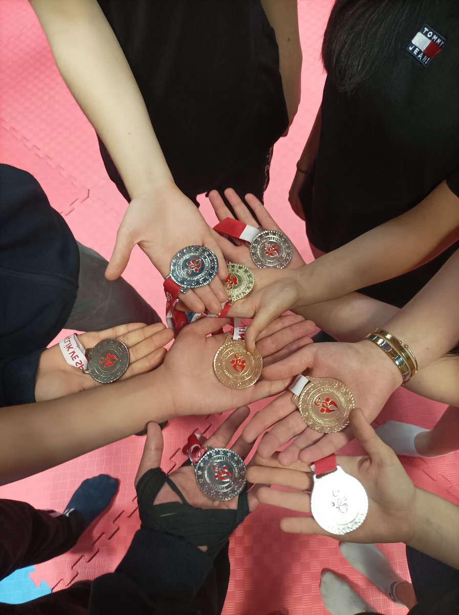Türkiye Okul sporları Boks il seçmelerinde
Merve Sala 🥇Melek Nur Matyar🥇
Heval Mahfuz Aslan🥇Bahoz Siphan Sarıhan🥇Medine Aydemir ikincilik 🥈Necati Kerem Koç🥈Abdulvahap Tüfenk🥈
Aren Suphi Atabey🥉
Toplamda 8 madalya almışlardır.
<a href="/Murat4Kucukali/">Murat Küçükali</a> <a href="/Kayahansubasi/">Kayahan Subaşı</a>