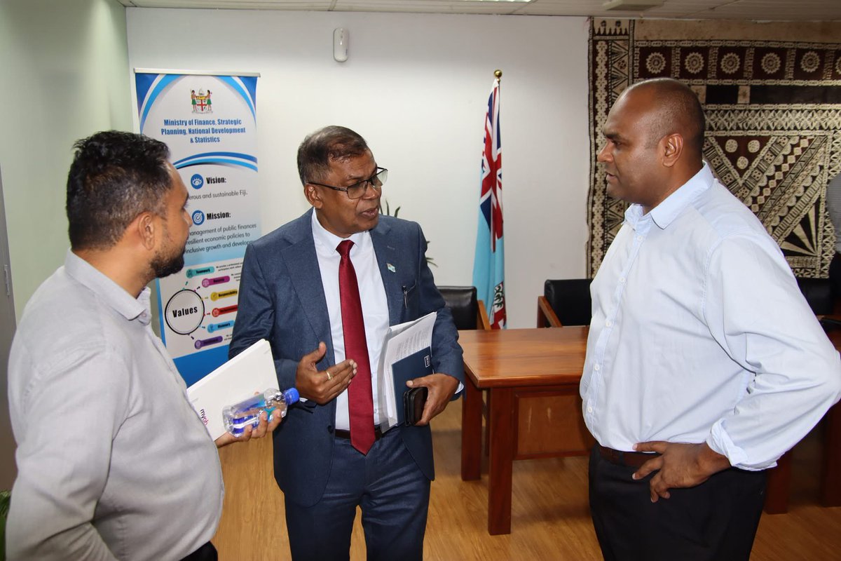 bimanprasad's tweet photo. Days 2 of budget consultations focused on transport & communications. From smarter mobility to digital access, we're listening to shape a more connected, innovative Fiji for all. Grateful for the insights shared. #Nationalbudget #ConnectedFiji #DigitalFiji #FijiTransport https://t.co/Nrx6OG8rWW