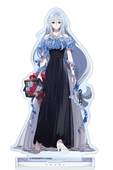 ドレスアビサルズ、シャチちゃんはぽやぽやしててドレスに着られてる感あってめちゃくちゃ可愛いし、サメちゃんはいつもより可憐さが際立って生脚含めて妖艶で美しいし、カジキは凛々しさと美しさが絶妙な塩梅で魅力が限界突破してるし、うるぴっぴはシックさと元の素材の良さが合わさってイケメンすぎ 
