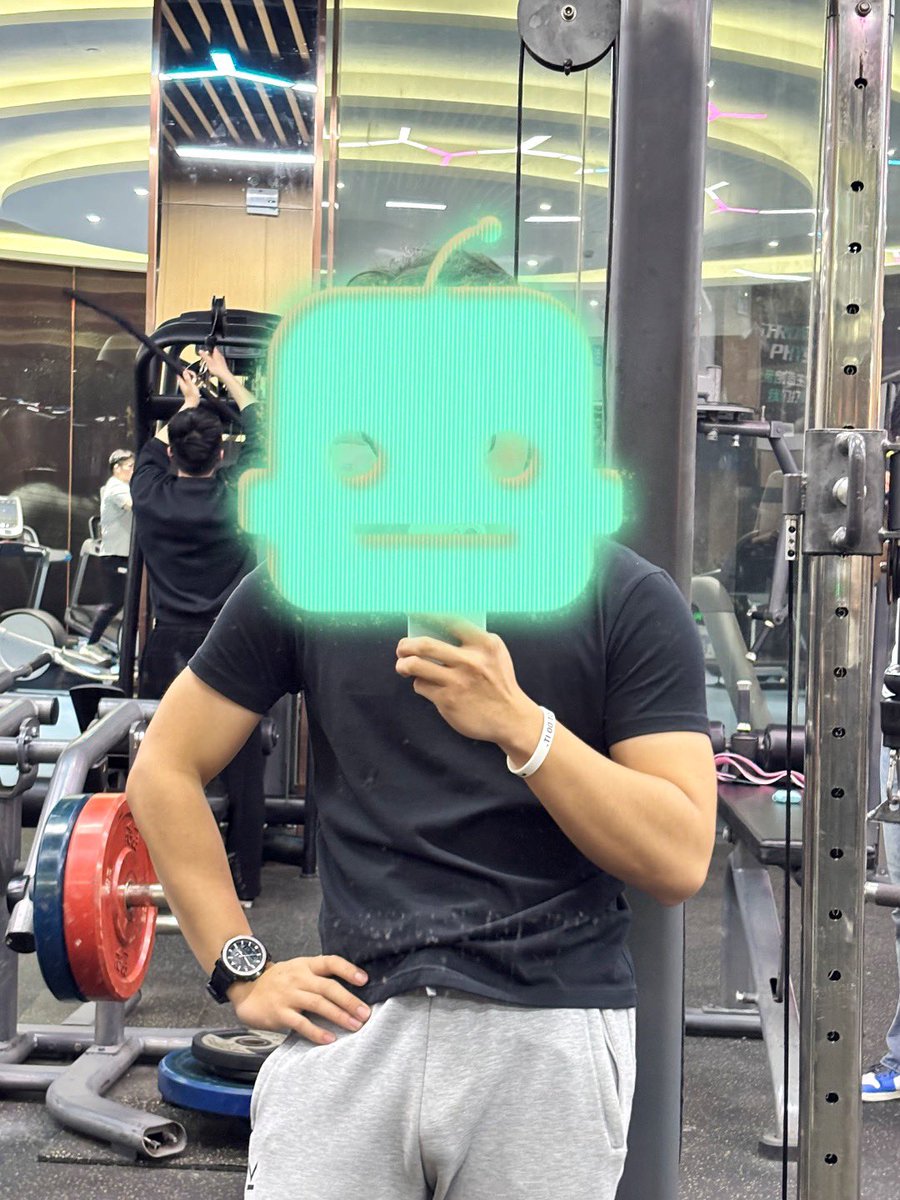 灰裤子男大吗
#胸肌 #腹肌 #健身 #肌肉猛男  #灰裤子