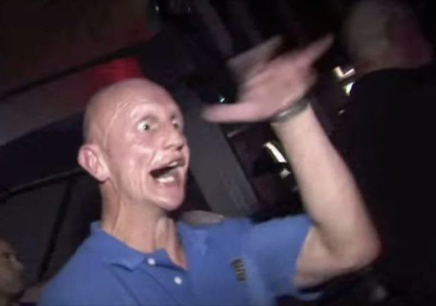 Ingen:

Alla i diffen nu när deras nya identitet är att dom är rave’are: