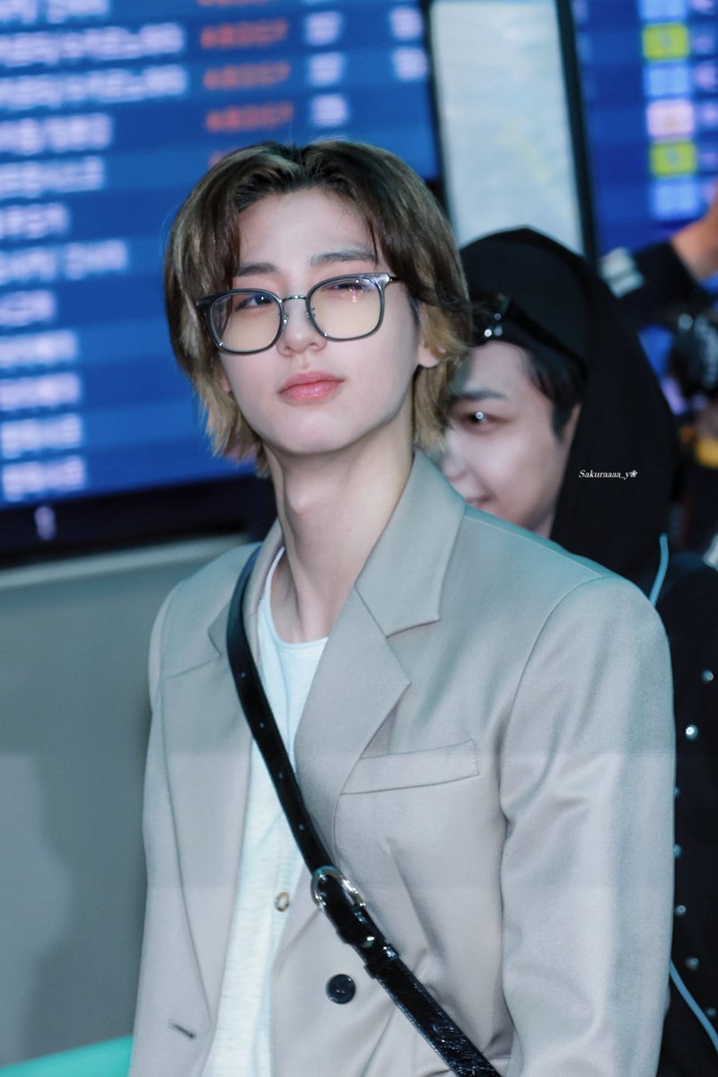 250410

#BOYNEXTDOOR #보이넥스트도어 
 #LEEHAN #이한 #イハン