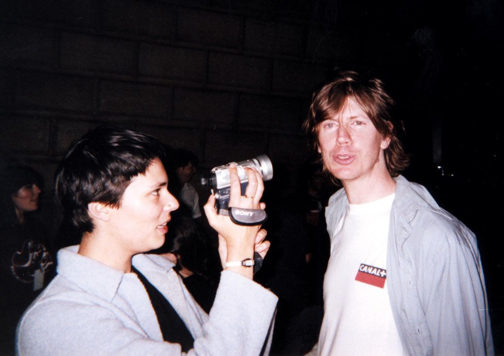 BillPourquoimec's tweet photo. Lætitia Sadier and Thurston Moore, Chicago, 2002. https://t.co/C4oTPkWgzJ
