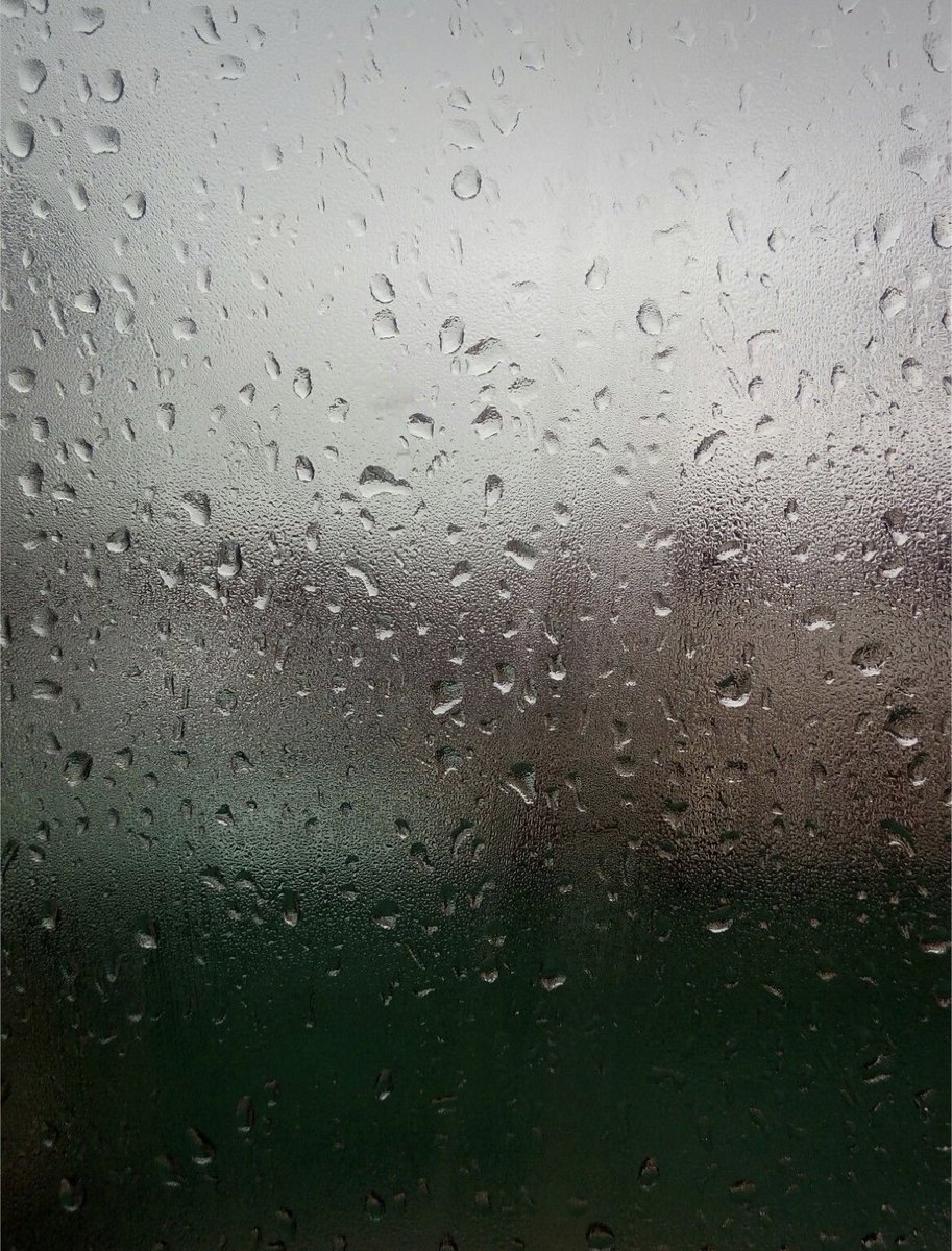 Raining day can only be satisfied with a good sex!