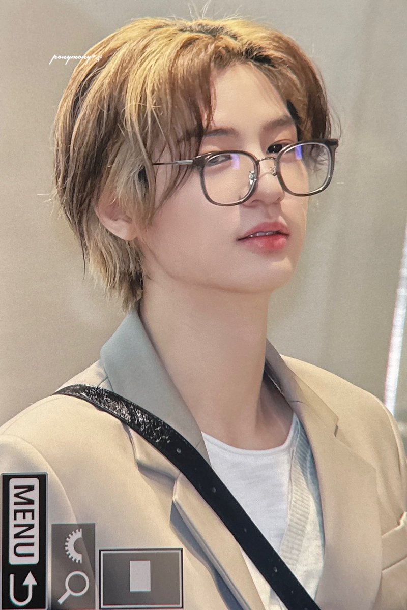 ponymony1207's tweet photo. 250410 ICN
안전비행✈️

#이한 #LEEHAN 
#BOYNEXTDOOR #보이넥스트도어 https://t.co/Q6UfXaMDZx