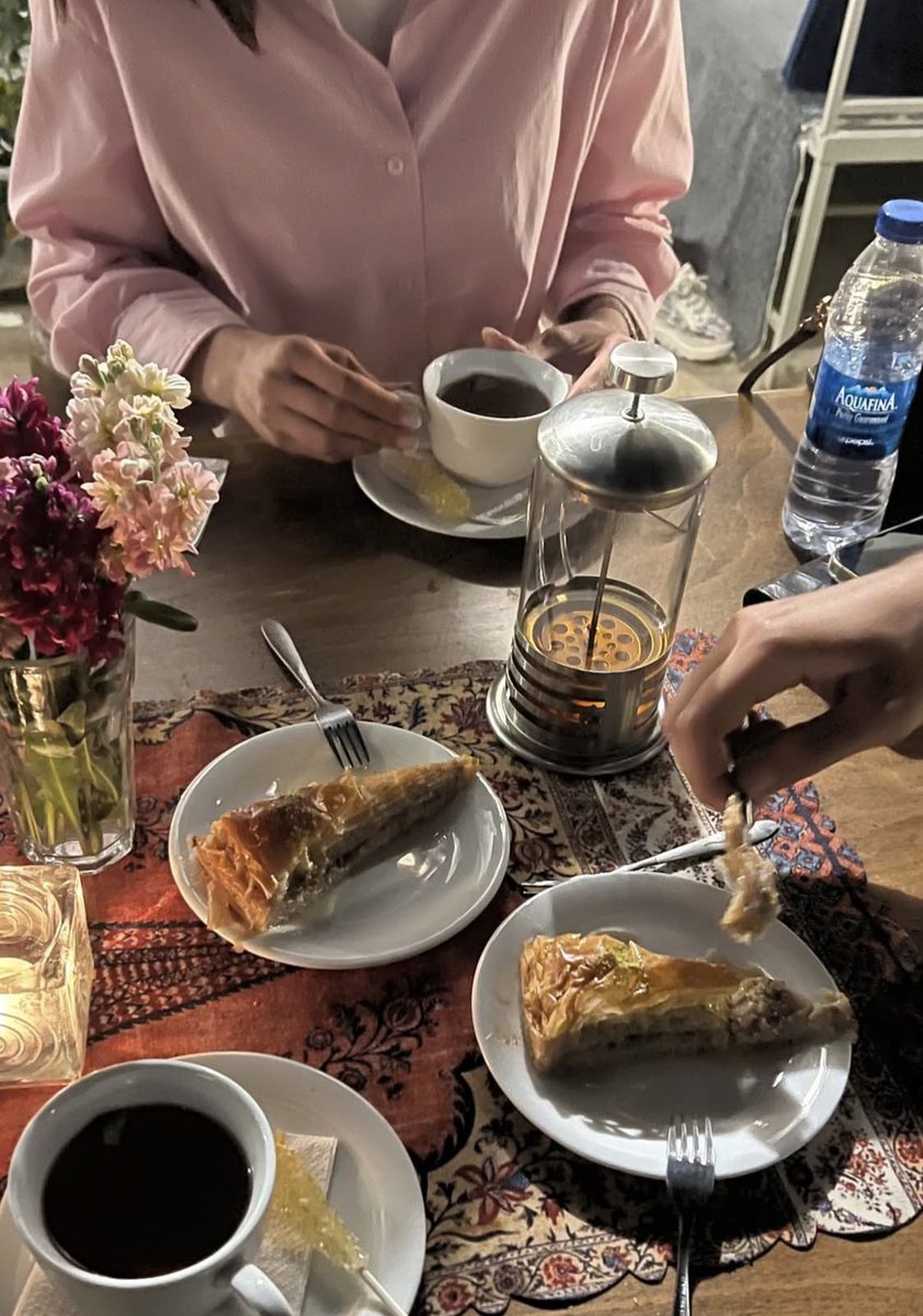 Gm fam☕
Do not put the key to your happiness in someone else pocket keep it in your own.

#gm #GoodMorning