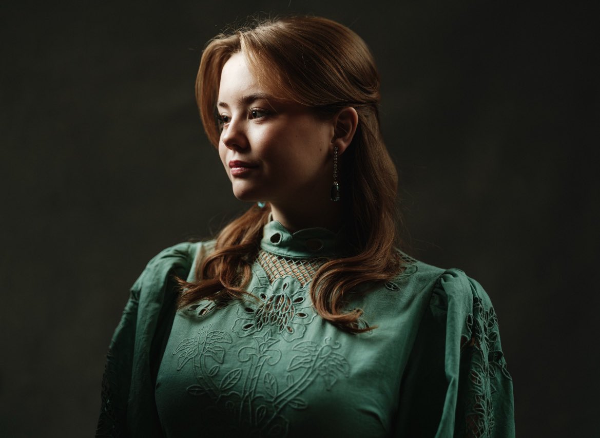 Prinses Ariane viert vandaag haar 18e verjaardag. Voor deze gelegenheid zijn er nieuwe foto’s gemaakt. Dezelfde fotograaf als haar zussen toen zij 18 werden. ©RVD - Frank Ruiter.