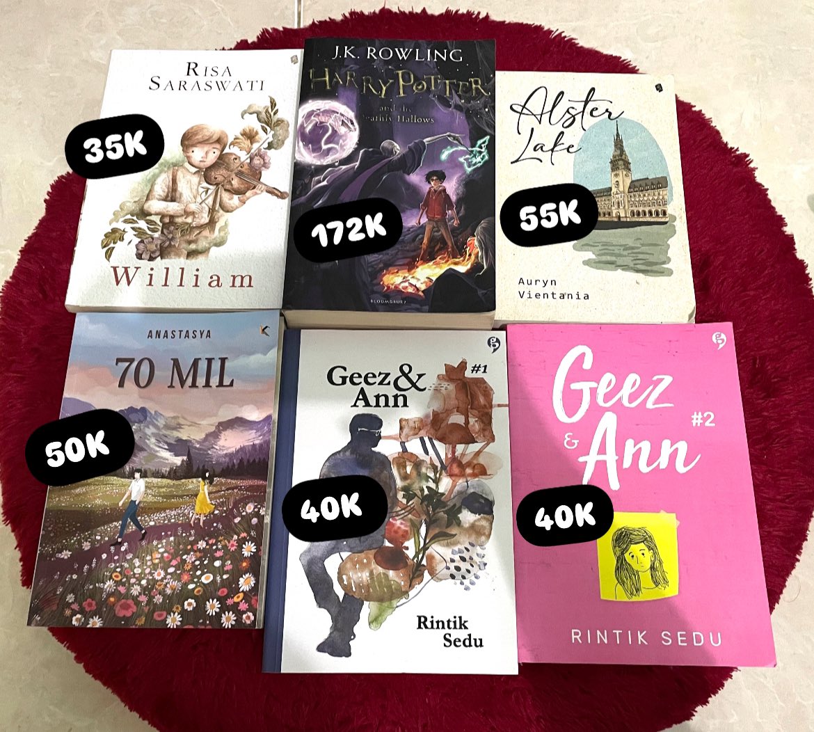 348s_'s tweet photo. rt are very much appreciated 💌

WTS Preloved Books (Indo &amp; English)
- Max Havelaar 
- Cantik Itu Luka (HC)
- Laut Bercerita (HC)
- Pride and Prejudice (HC, anotasi)
- Harry Potter (UK, Ed.)
dst..

untuk check kondisi buku dan selengkapnya, kindly knock my DM yaa, Terima Kasih!🤍 https://t.co/aIL6k8eDfe